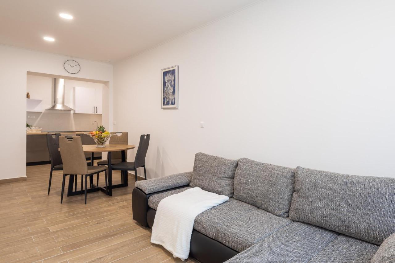 Direct Beach Apartments Есенице Экстерьер фото