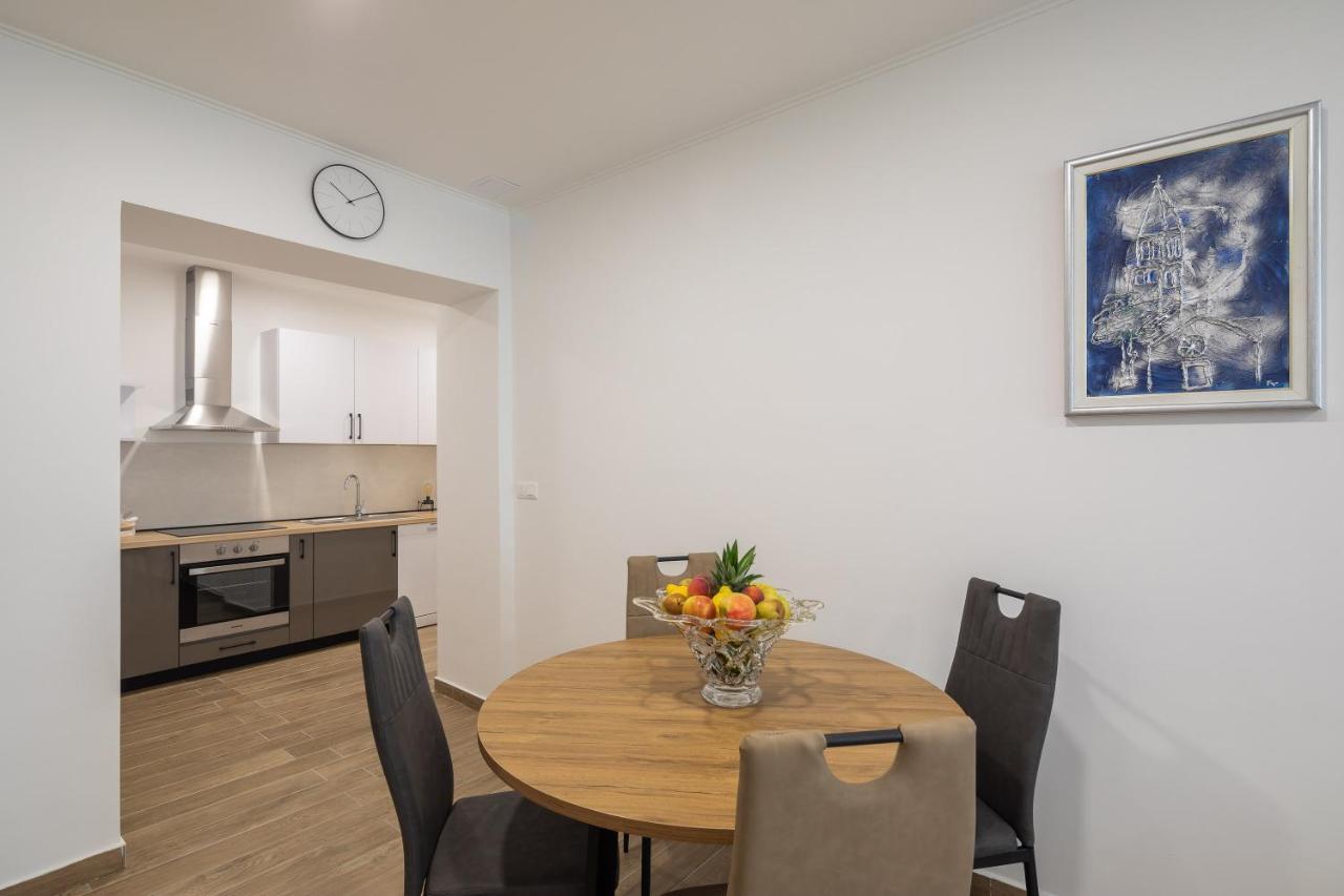 Direct Beach Apartments Есенице Экстерьер фото