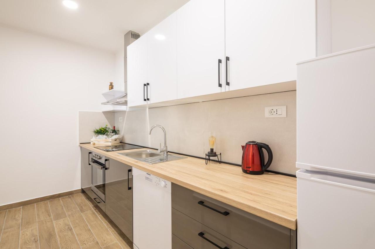 Direct Beach Apartments Есенице Экстерьер фото